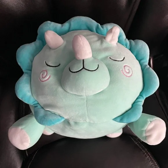 10 items - large squishmallows bundle, cow bird frogs & food and more - Picture 1 of 14